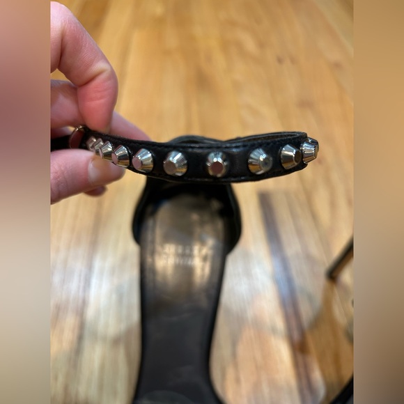 Stuart Weitzman nudist heels with black studs - Picture 5 of 16